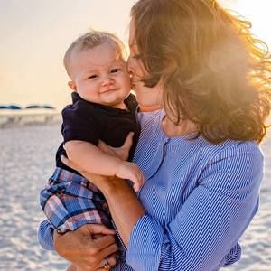 Meet your Posher, Dee